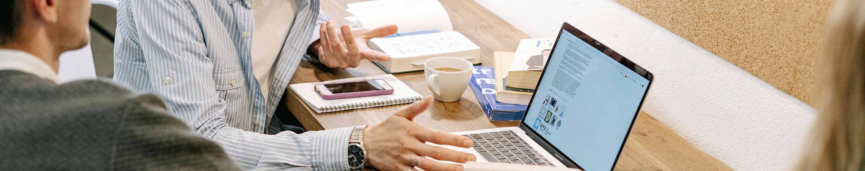 IT- ja arvutikoolitused – DigiLearning MTÜ Õppimine ja IT-koolitus DigiLearning MTÜ-s – praktiline arvutiõpe täiskasvanutele